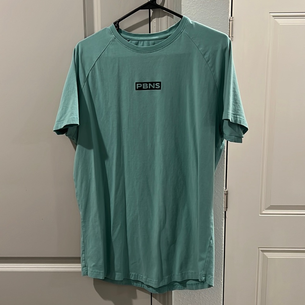 Alphalete sports performance T shirt